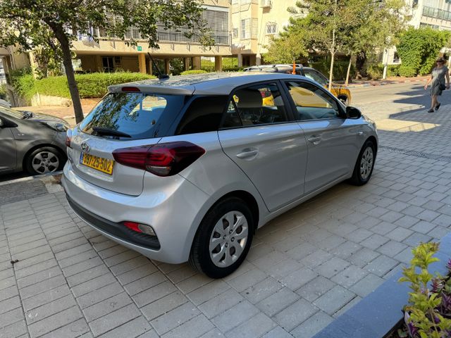 יונדאי i20