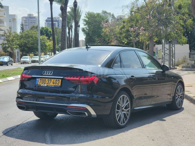 אאודי A4