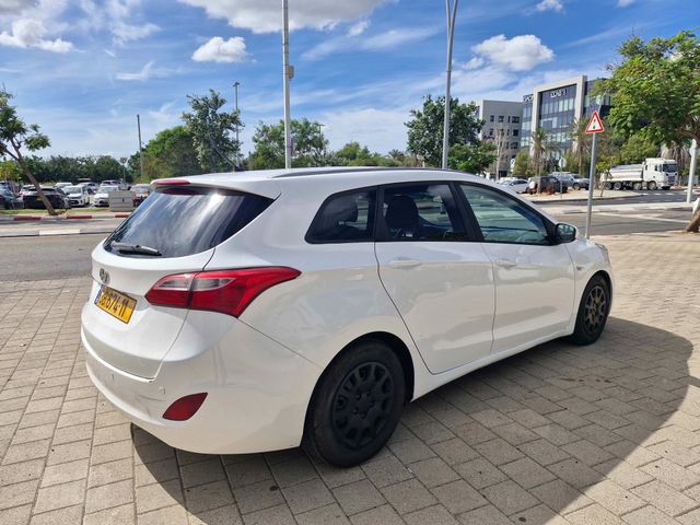 יונדאי i30