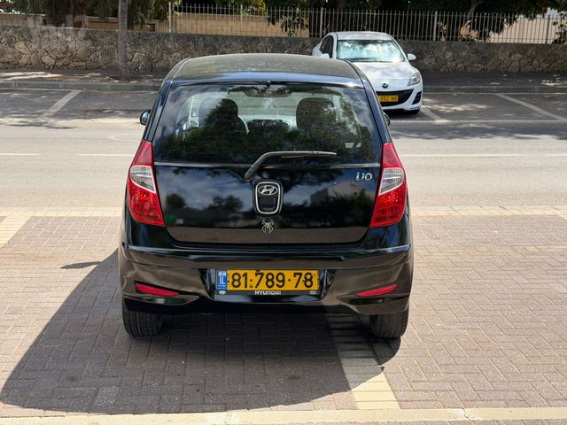 יונדאי i10