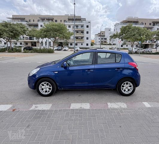 יונדאי i20