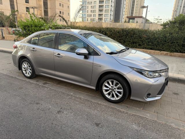 טויוטה קורולה