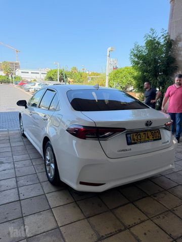 מודעת רכב טויוטה קורולה 2