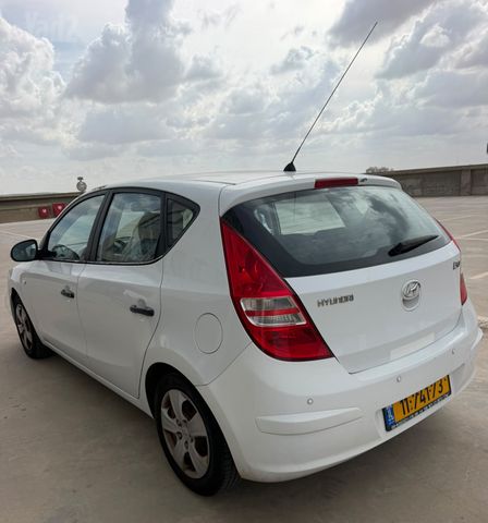 יונדאי i30