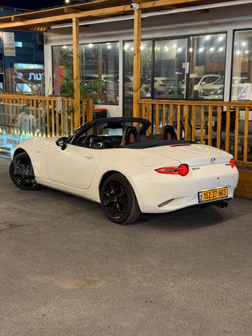 מאזדה MX-5
