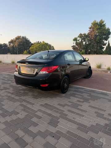 יונדאי אקסנט i25