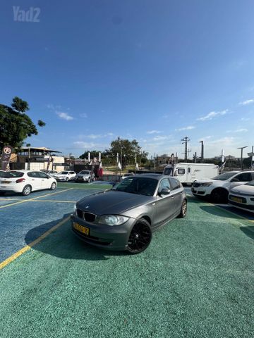 מודעת רכב ב מ וו סדרה 1