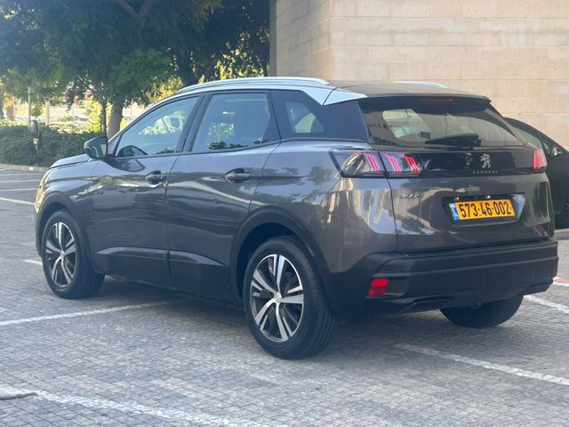 פיג'ו 3008