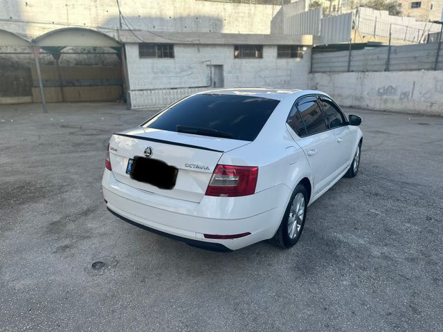 סקודה אוקטביה
