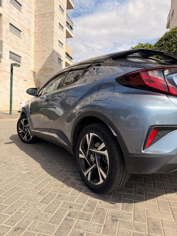 טויוטה C-HR