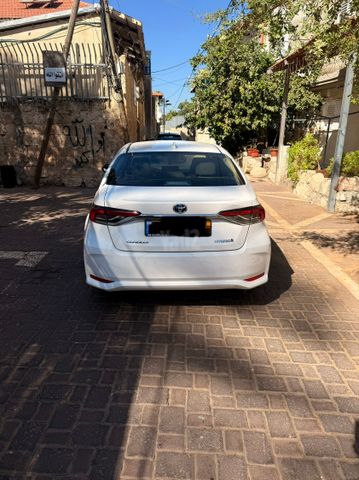 טויוטה קורולה