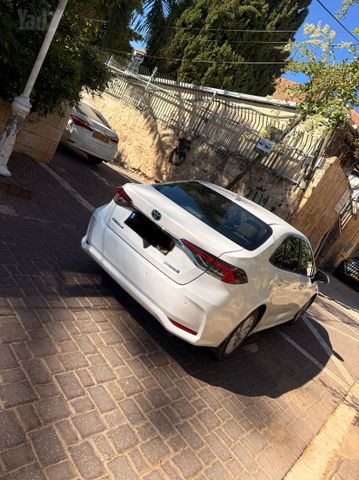 טויוטה קורולה