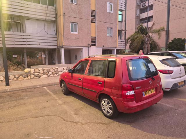 מאזדה דמיו