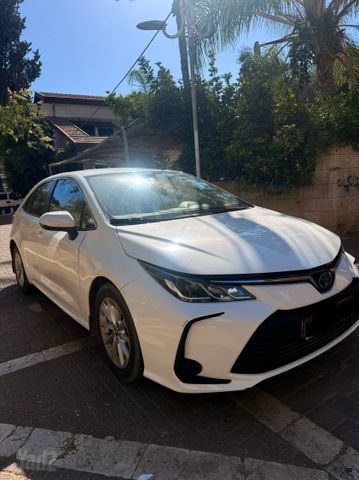 טויוטה קורולה