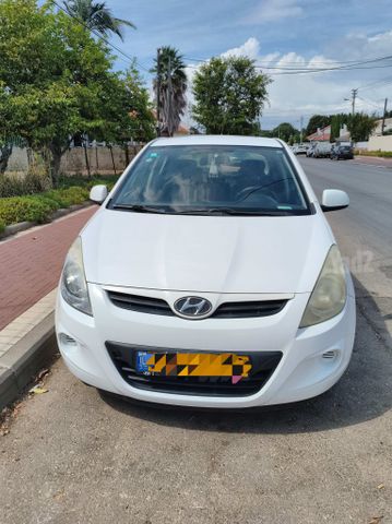 יונדאי i20