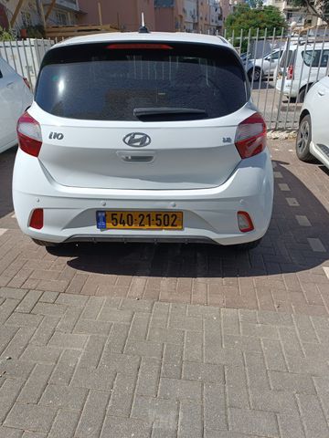יונדאי i10