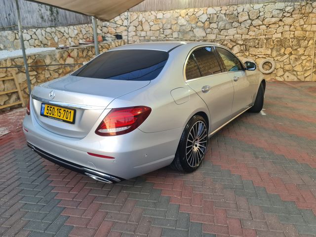 מרצדס-בנץ E-class