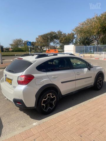 מודעת רכב סובארו XV