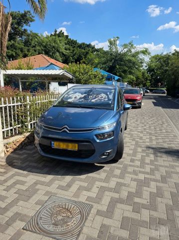 מודעת רכב סיטרואן C4 פיקאסו