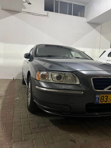 וולוו S60