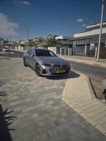 ב מ וו I5