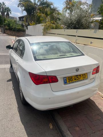 מודעת רכב אם ג'י 350