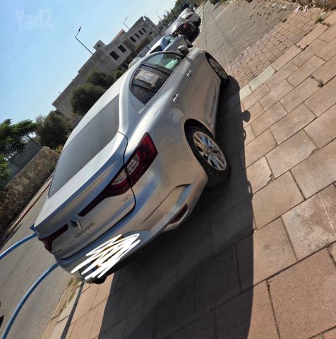 רנו מגאן