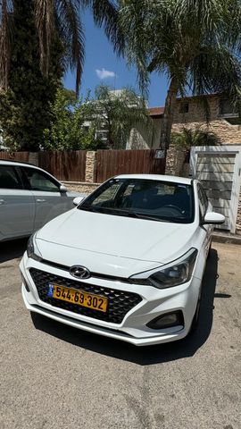 יונדאי i20