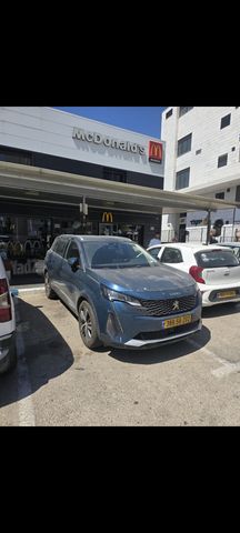 פיג'ו 5008