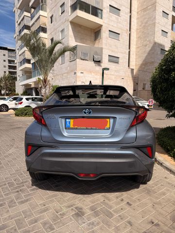 טויוטה C-HR