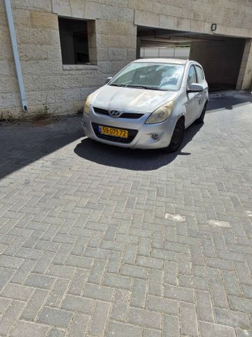 יונדאי i20