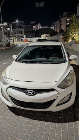 יונדאי i30