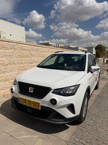 סיאט ארונה