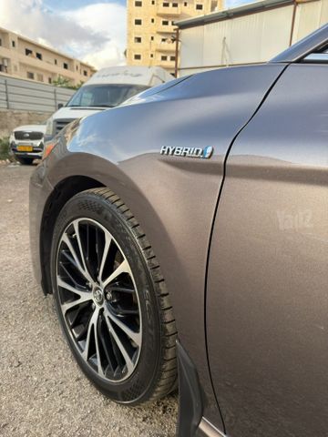 טויוטה קאמרי