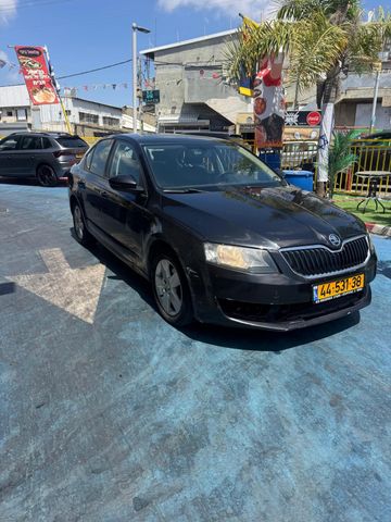 סקודה אוקטביה