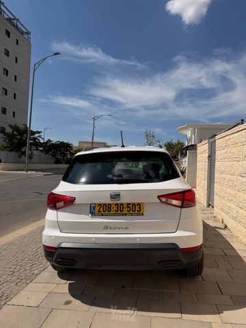 סיאט ארונה