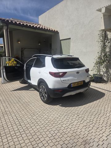 קיה סטוניק