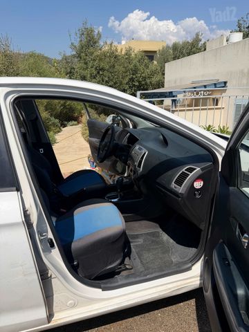 יונדאי i20
