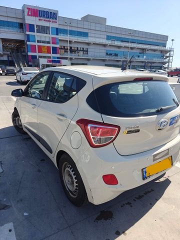 יונדאי i10
