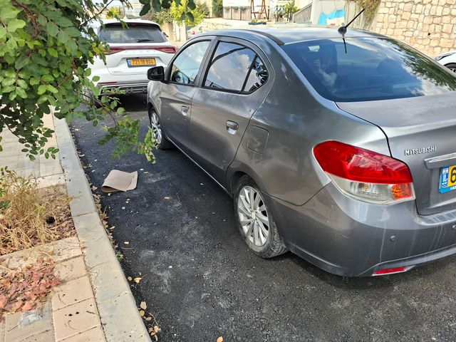 מיצובישי אטראז'
