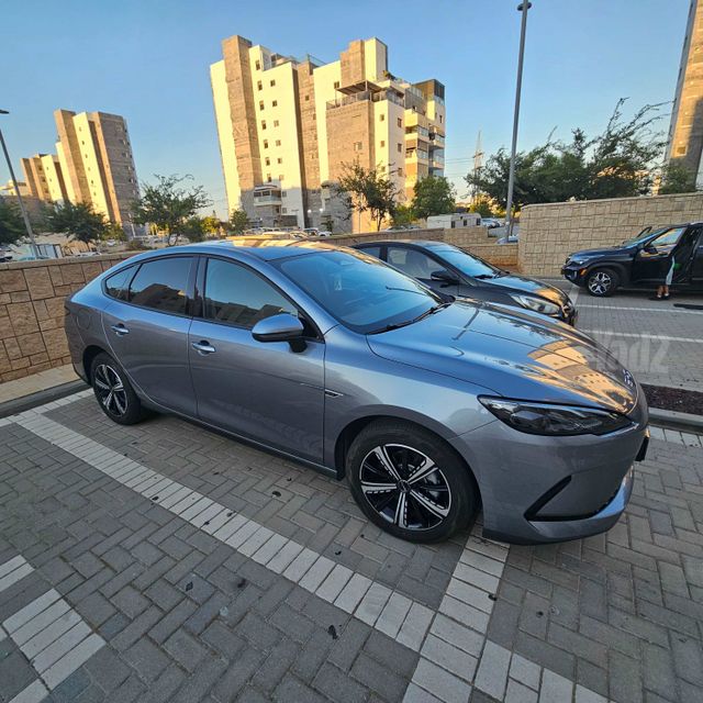 בי.ווי.די סיל 5
