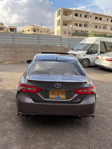 טויוטה קאמרי