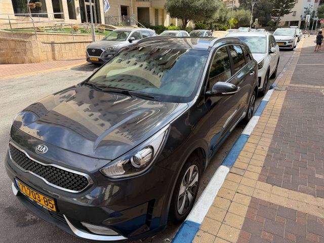 קיה נירו