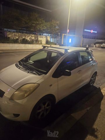 טויוטה יאריס
