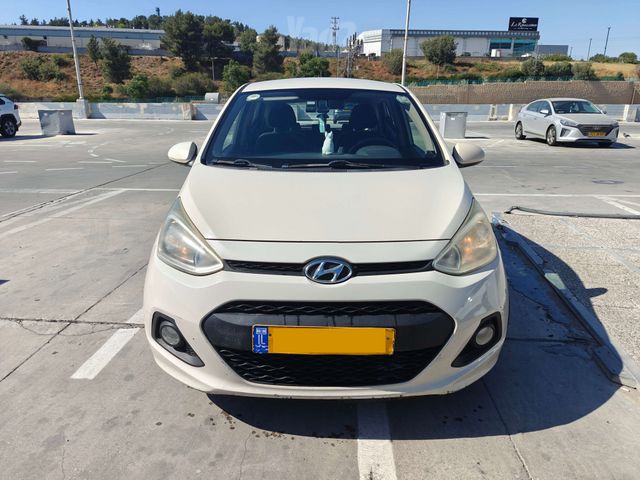 יונדאי i10