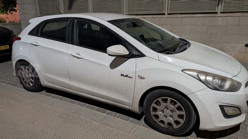 יונדאי i30