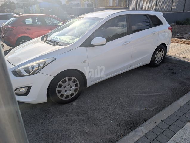 יונדאי i30