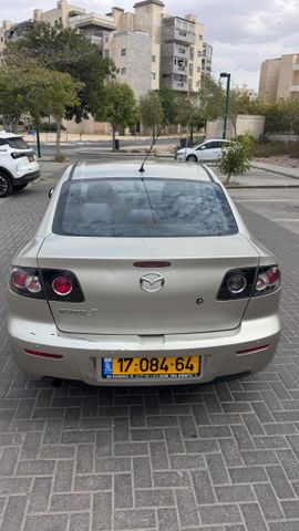מאזדה 3