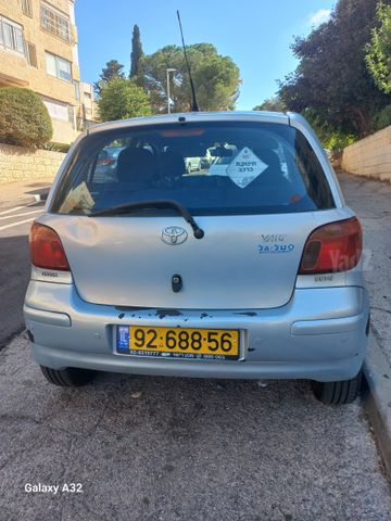 טויוטה יאריס