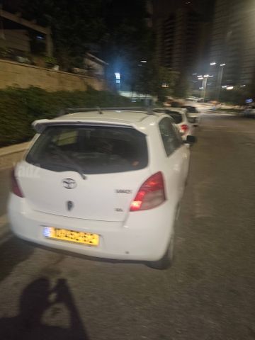 טויוטה יאריס